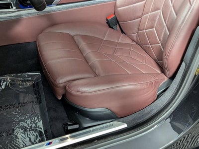 2023 BMW 740i 740i