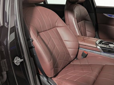 2023 BMW 740i 740i