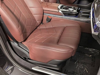 2023 BMW 740i 740i