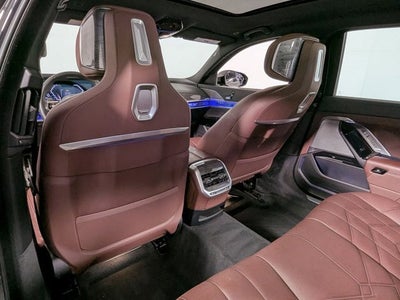 2023 BMW 740i 740i
