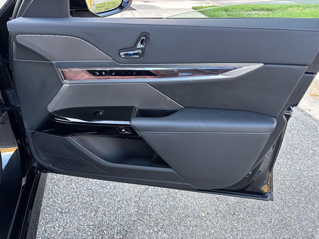 2023 BMW 760i 760i xDrive