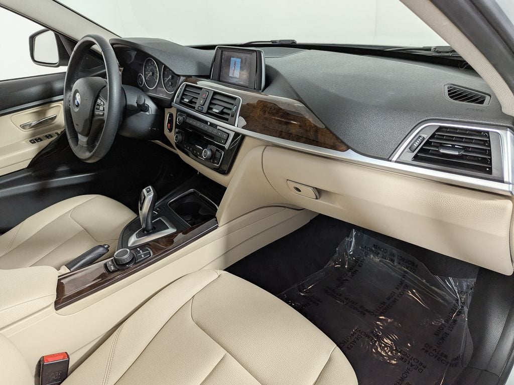 2018 BMW 320i 320i