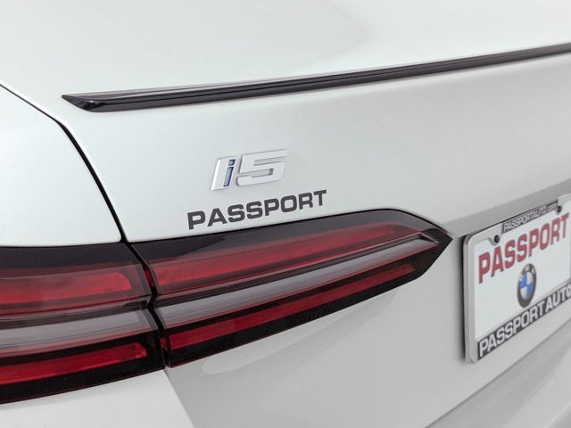 2025 BMW i5 xDrive40 xDrive40