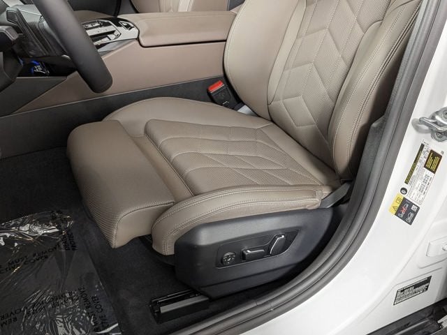 2025 BMW i5 xDrive40 xDrive40