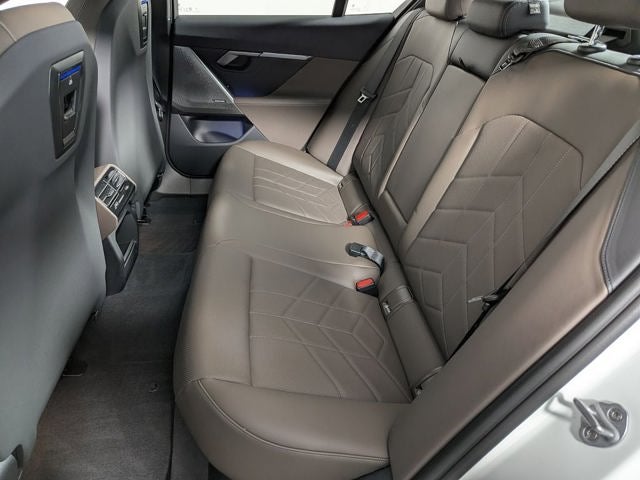 2025 BMW i5 xDrive40 xDrive40
