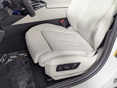 2025 BMW i5 xDrive40 xDrive40