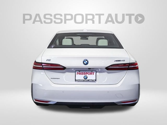 2025 BMW i5 xDrive40 xDrive40