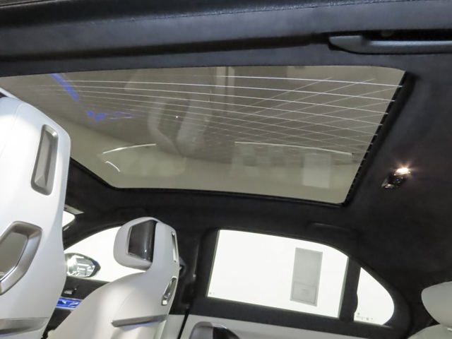 2025 BMW i7 eDrive50