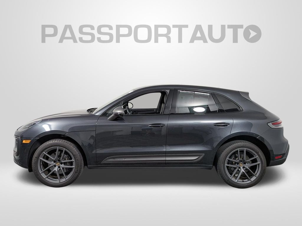2025 Porsche Macan Base