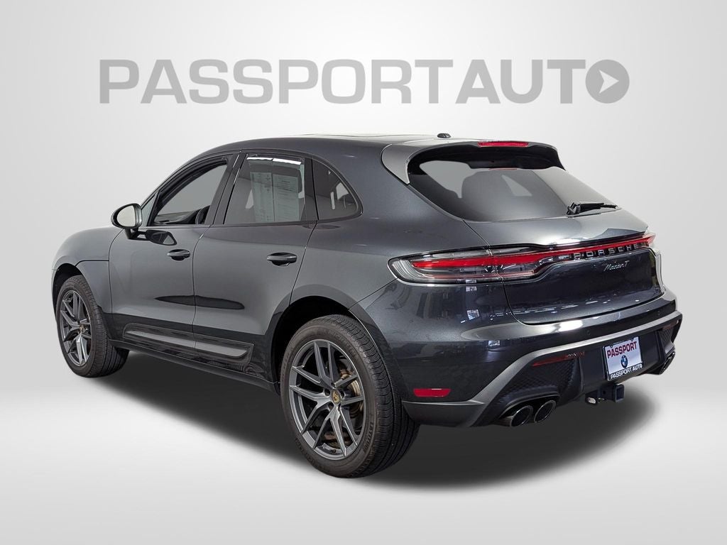 2025 Porsche Macan Base