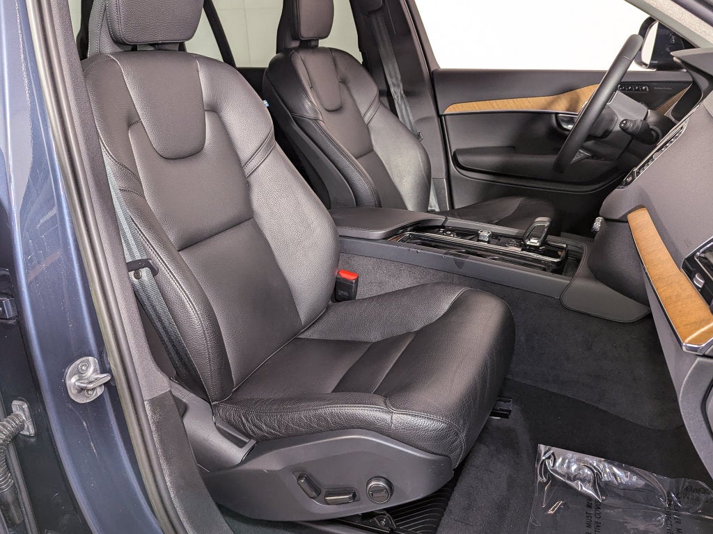 2023 Volvo XC90 B6 Plus 7-Seater