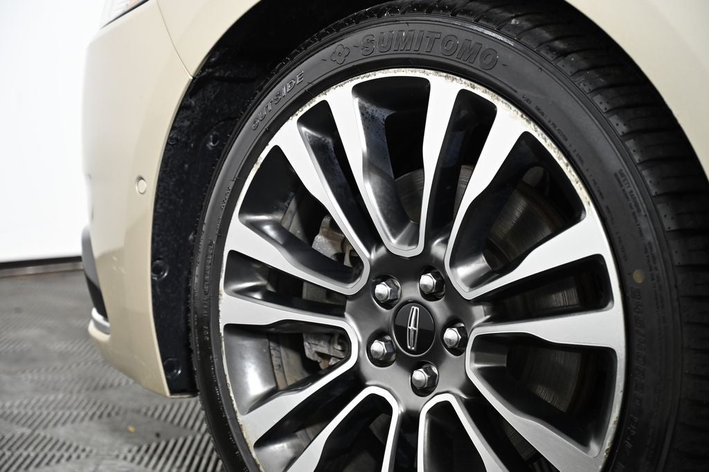 2017 Lincoln Continental Base