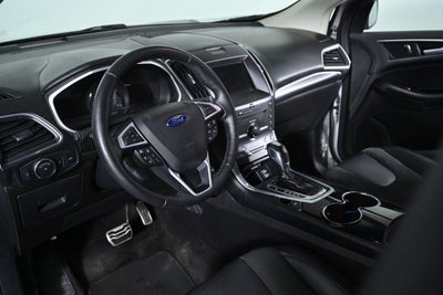 2016 Ford Edge Base