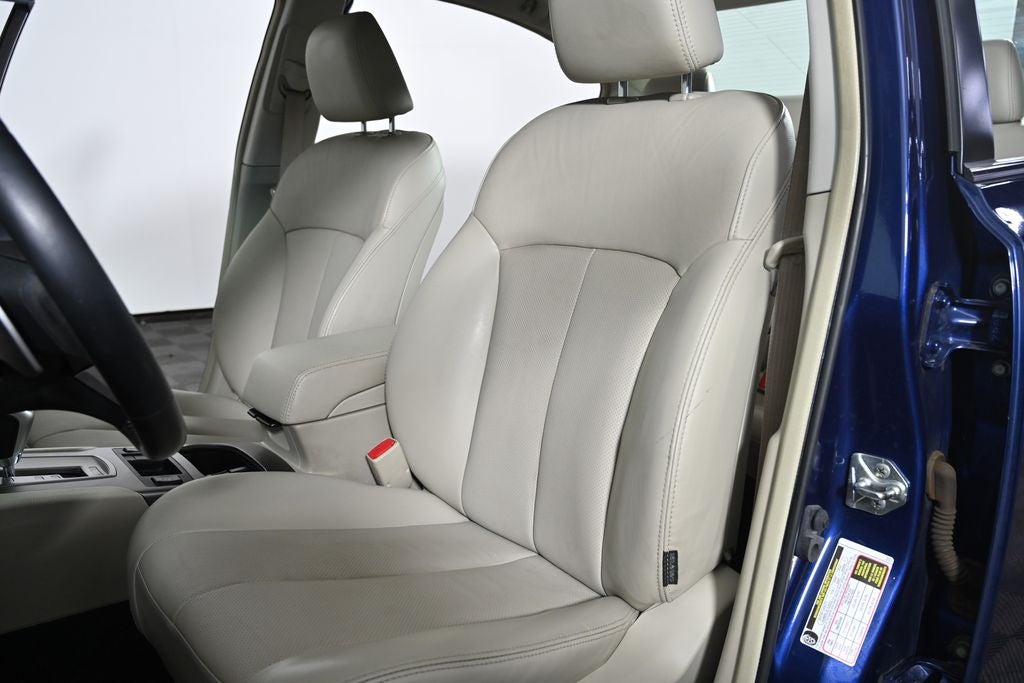 2011 Subaru Legacy 2.5i Ltd Pwr Moon