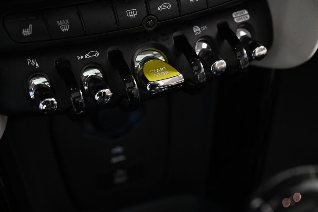 2023 MINI 2 Door Base