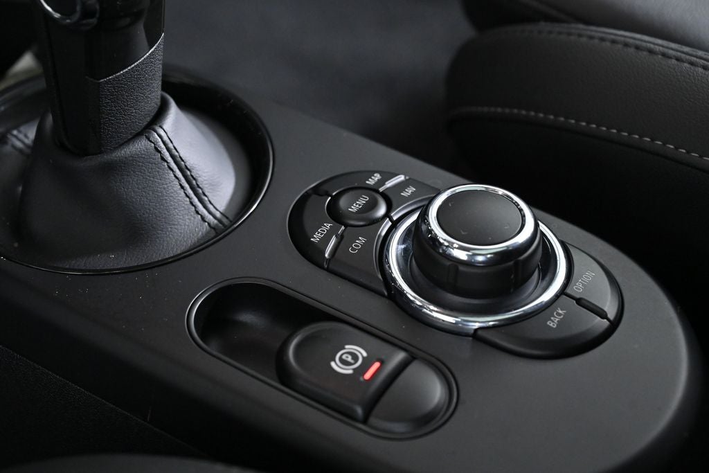 2024 MINI Cooper SE Electric Cooper SE