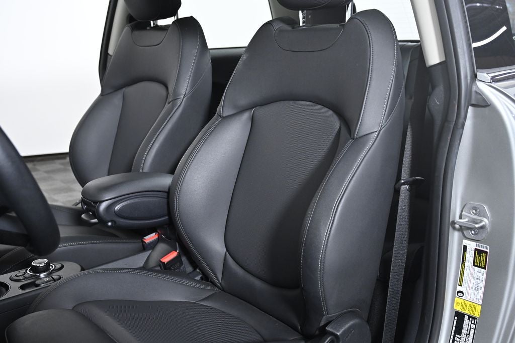 2024 MINI Cooper SE Electric Cooper SE