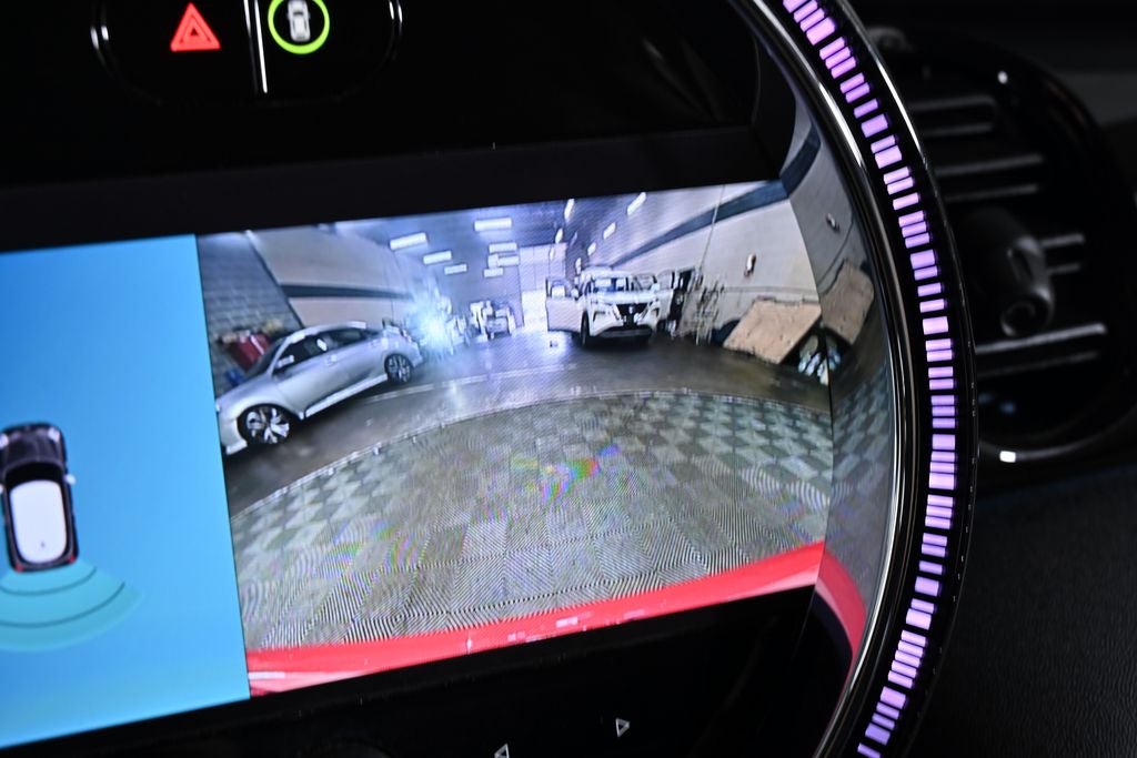 2023 MINI Cooper Cooper SE Signature