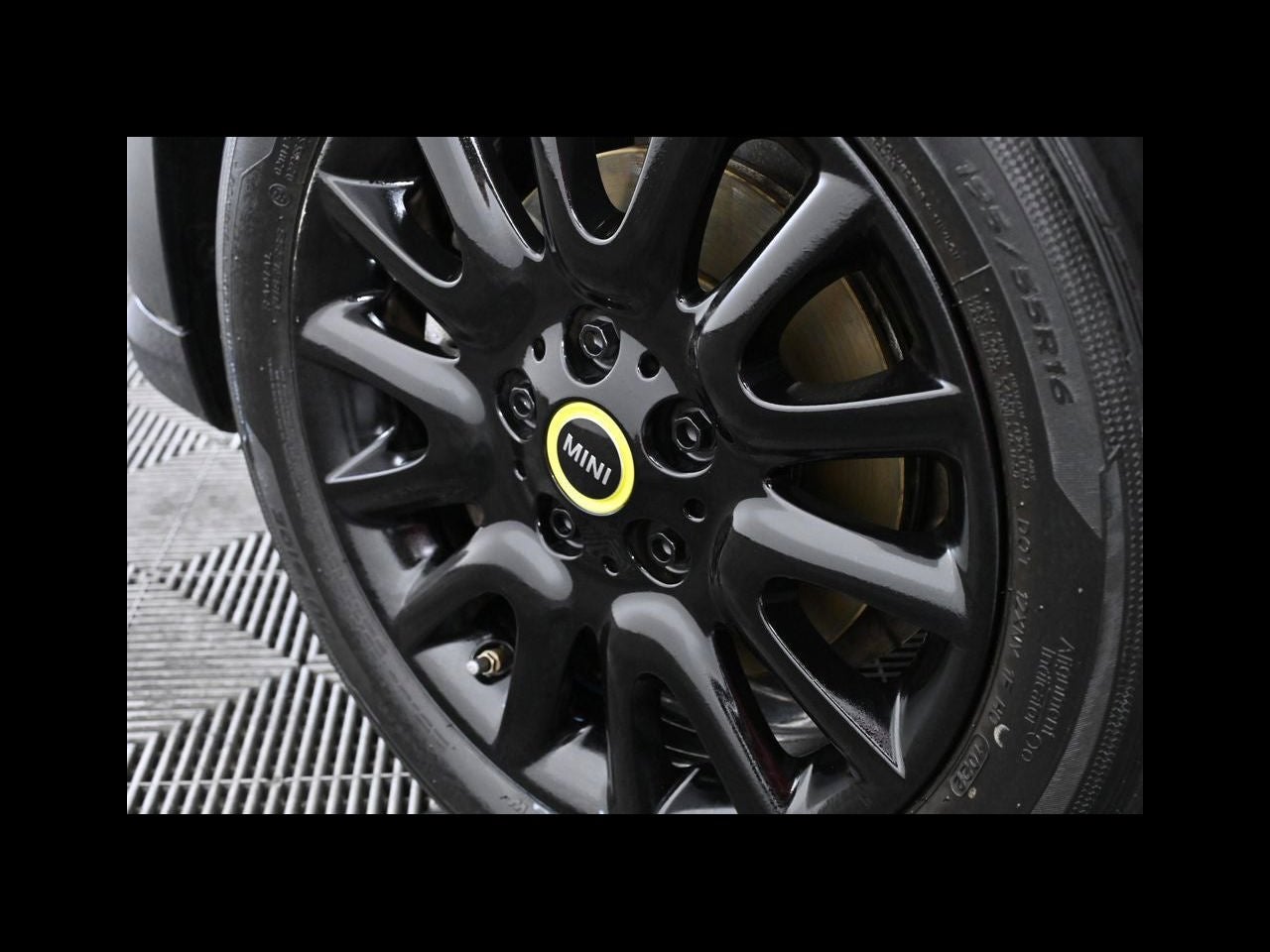 2023 MINI HARDTOP 2 DOOR SIGNATURE