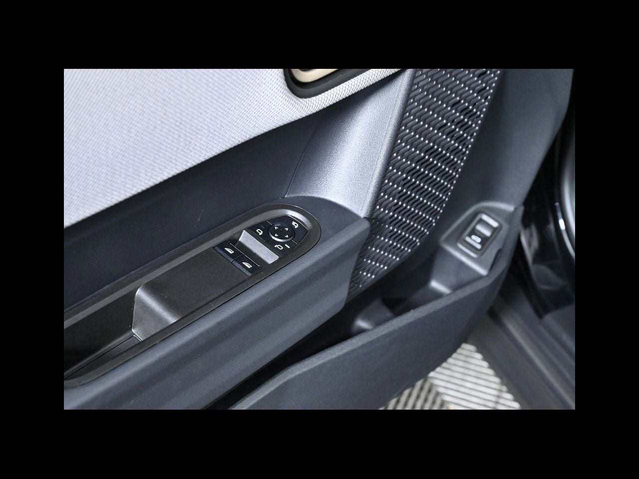 2025 MINI HARDTOP 2 DOOR Cooper