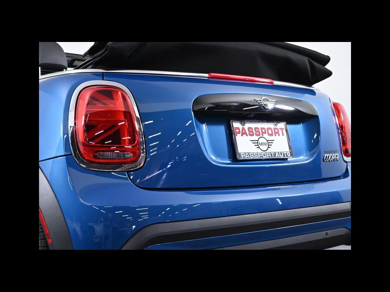 2024 MINI CONVERTIBLE Cooper