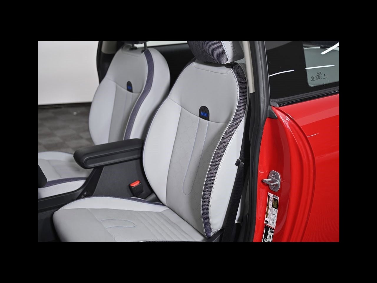 2025 MINI HARDTOP 2 DOOR Cooper S