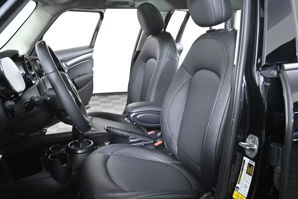 2023 MINI Cooper Cooper