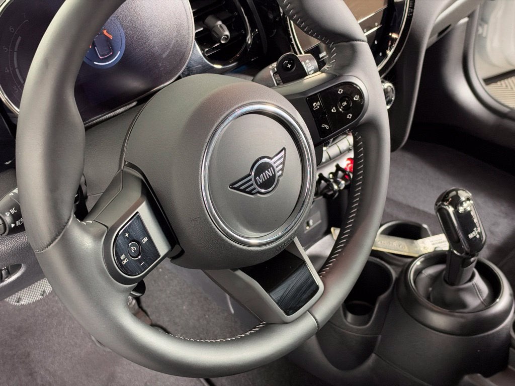 2024 MINI CONVERTIBLE Base