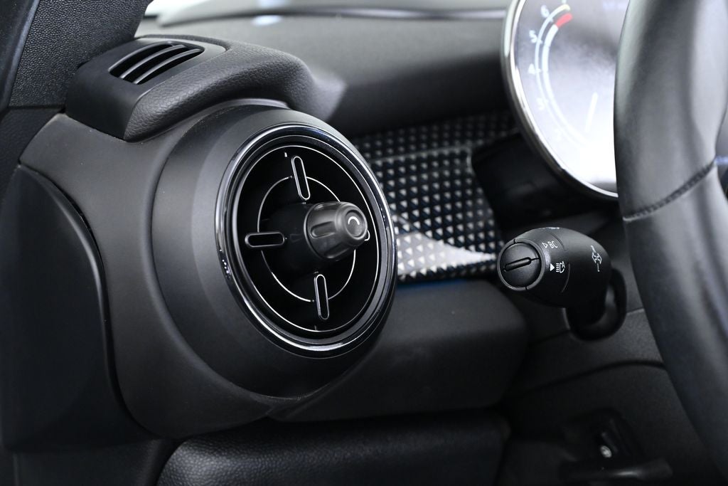 2023 MINI Convertible Base