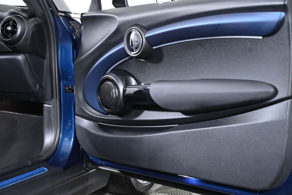 2023 MINI Convertible Base