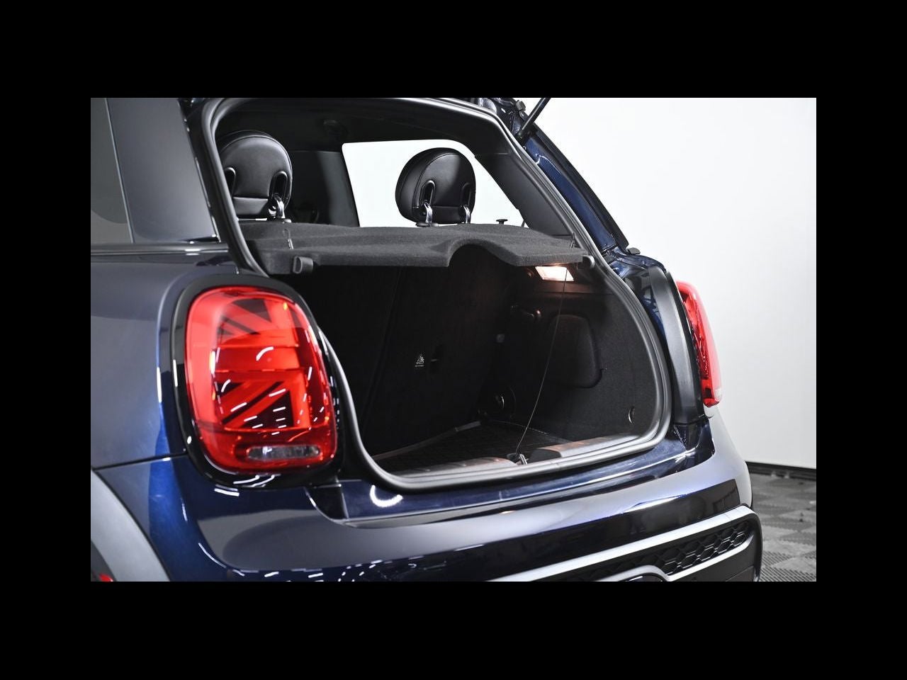 2022 MINI HARDTOP 2 DOOR ICONIC