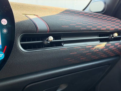 2025 MINI HARDTOP 4 DOOR Base