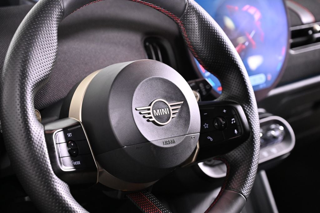 2025 MINI 4 Door Base