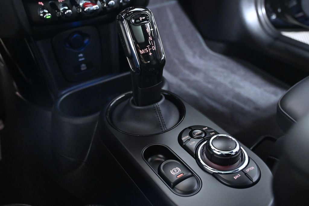 2024 MINI 2 Door Base