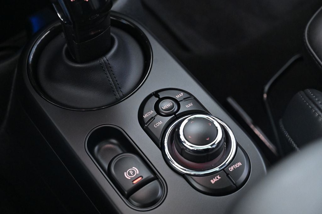 2024 MINI 2 Door Base