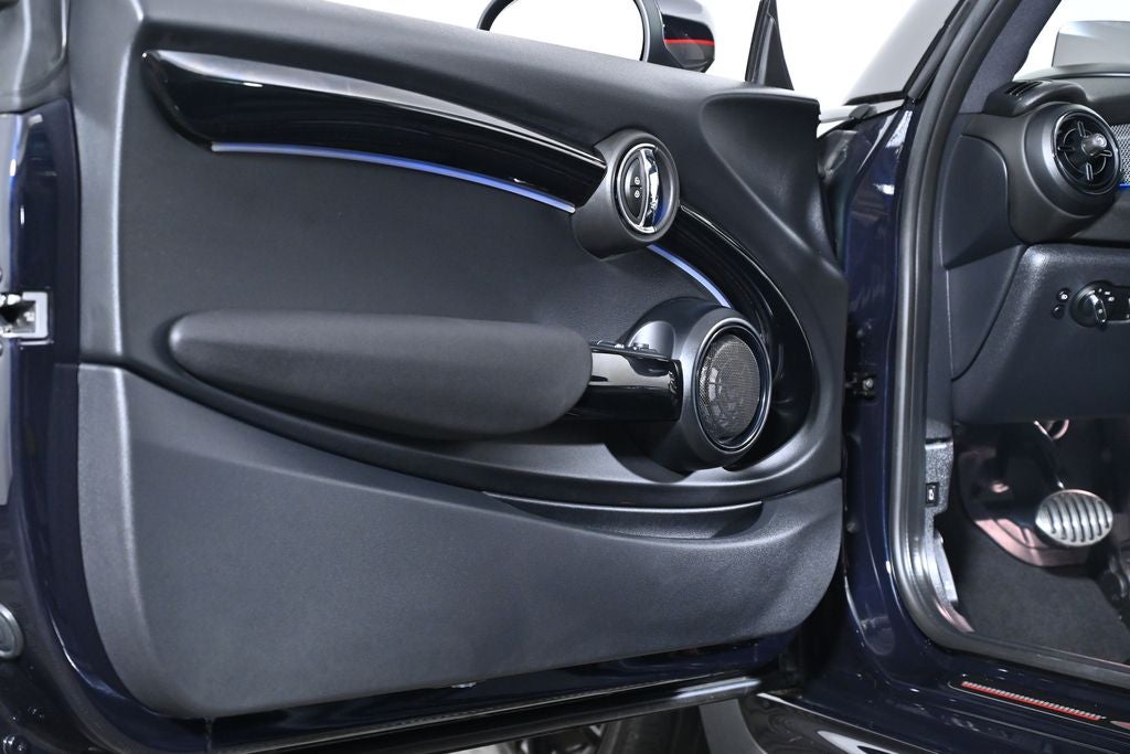 2024 MINI 2 Door Base