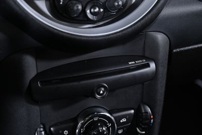 2011 MINI HARDTOP 2 DOOR 2dr Cpe