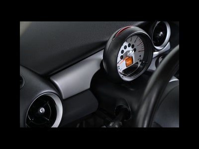 2011 MINI HARDTOP 2 DOOR 2dr Cpe