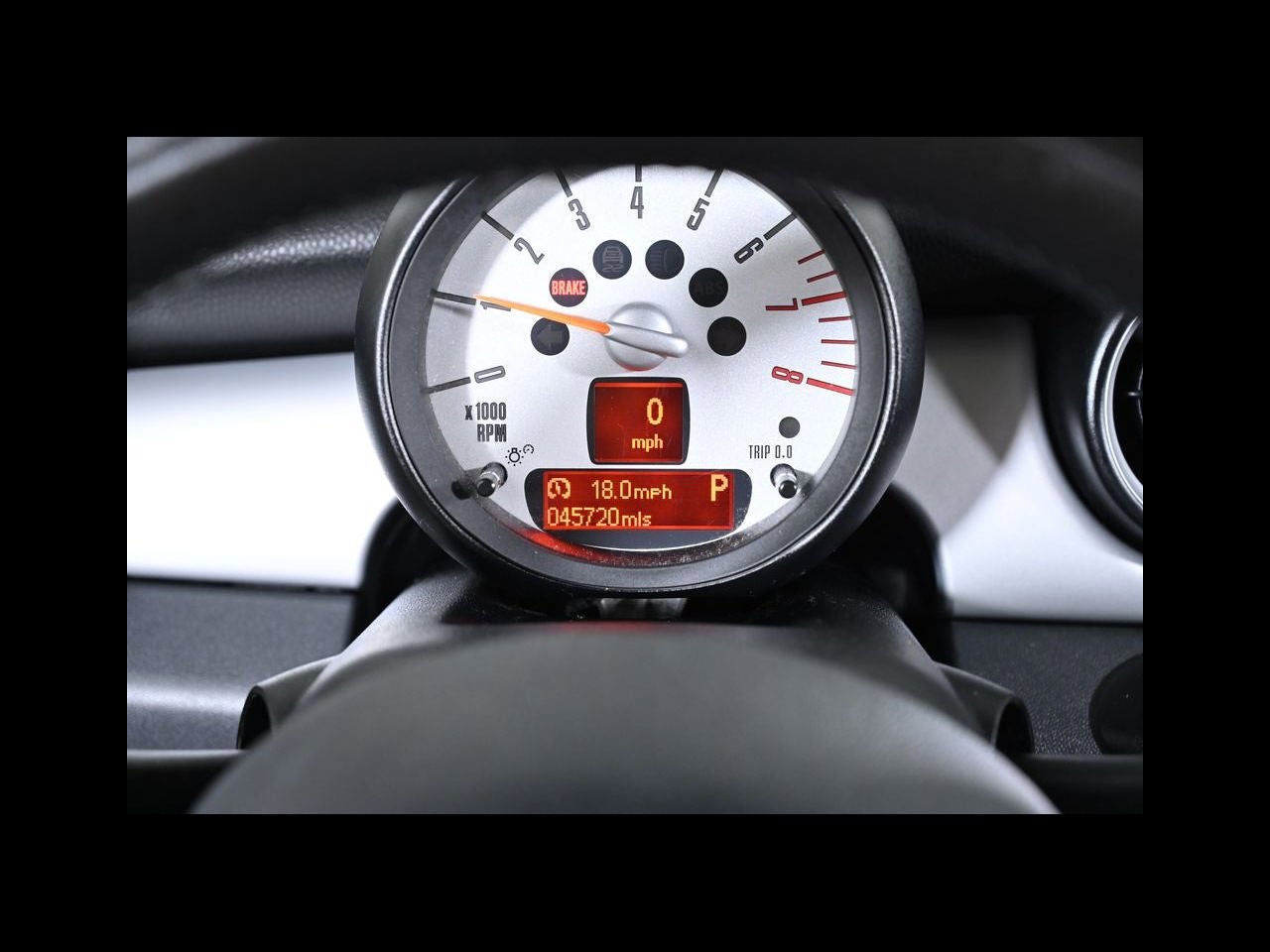 2011 MINI HARDTOP 2 DOOR 2dr Cpe