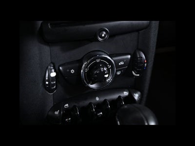 2011 MINI HARDTOP 2 DOOR 2dr Cpe