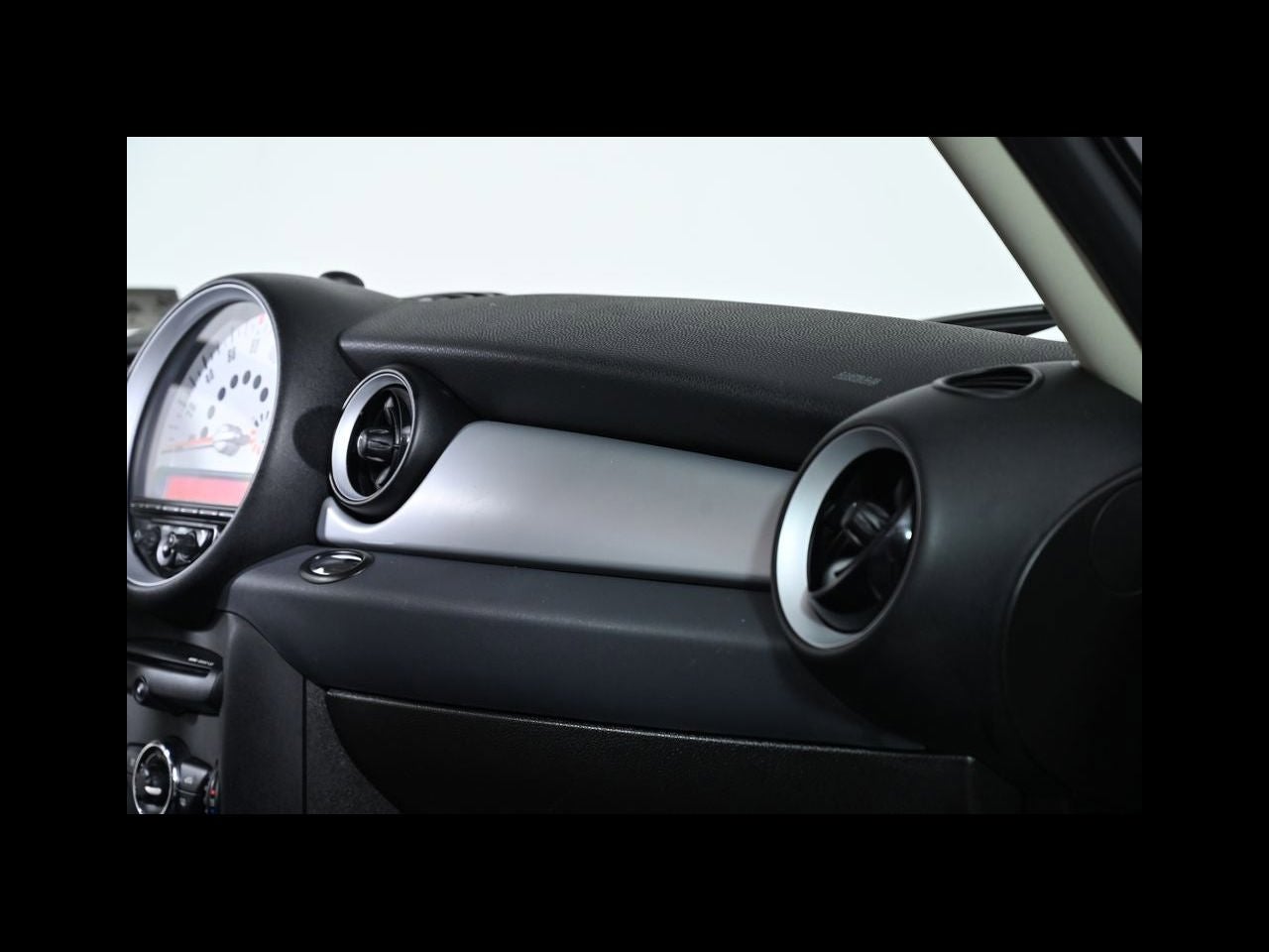 2011 MINI HARDTOP 2 DOOR 2dr Cpe