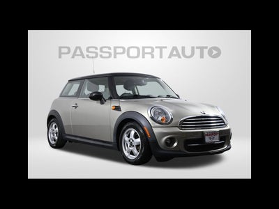 2011 MINI HARDTOP 2 DOOR 2dr Cpe