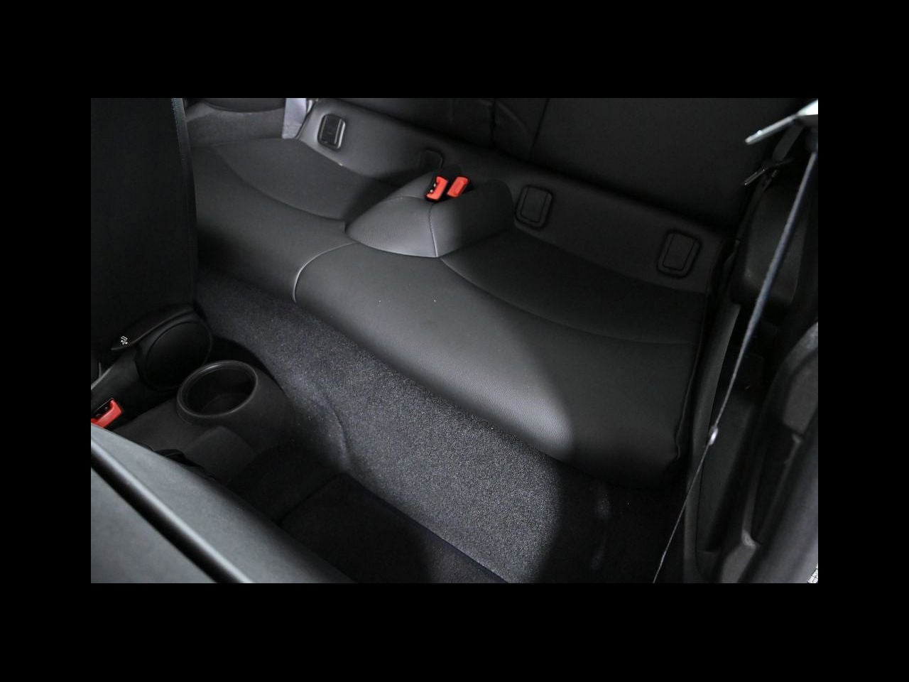 2013 MINI HARDTOP 2 DOOR 2dr Cpe