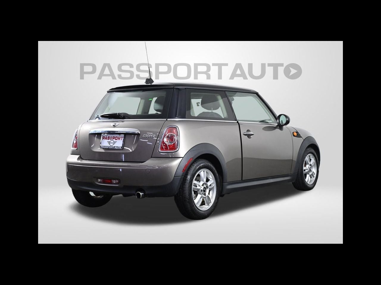 2013 MINI HARDTOP 2 DOOR 2dr Cpe