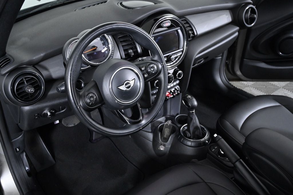 2017 MINI Cooper Base