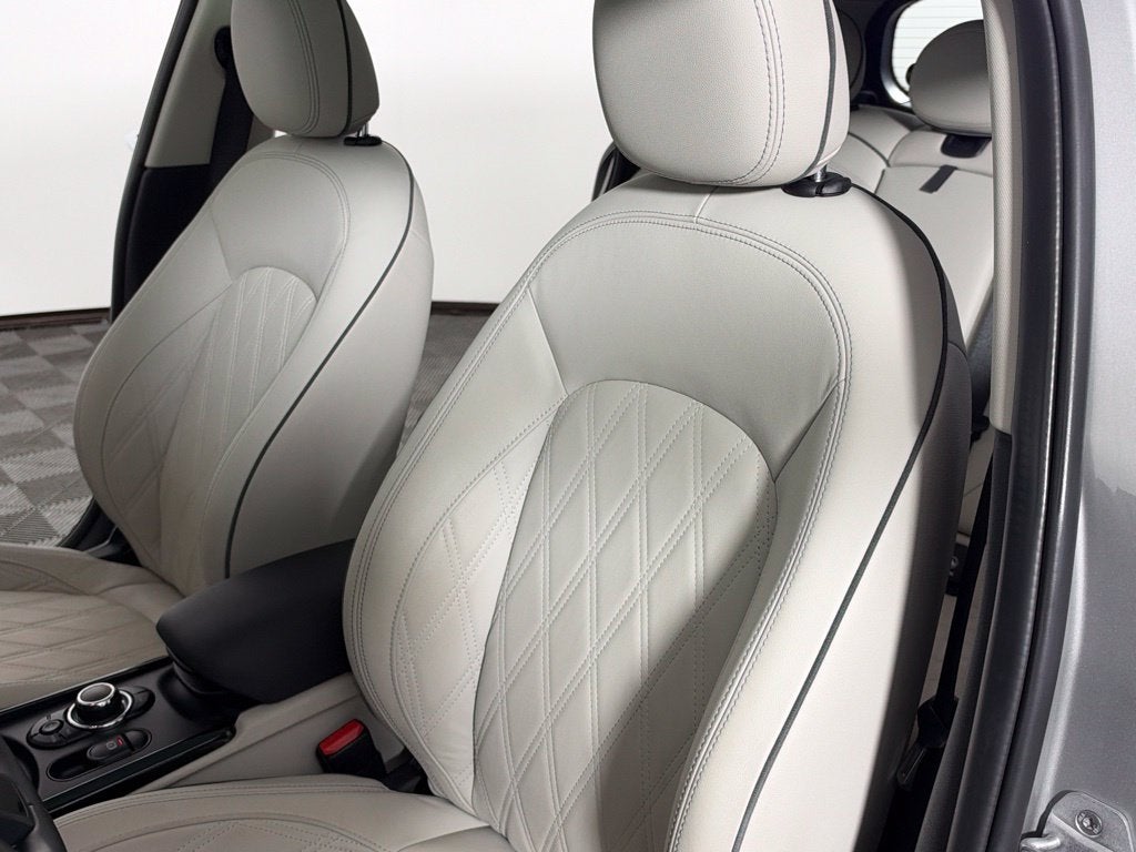 2024 MINI CLUBMAN Base