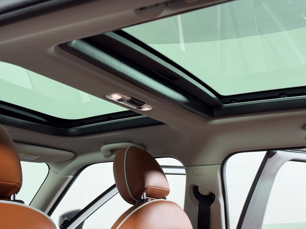 2024 MINI CLUBMAN Base
