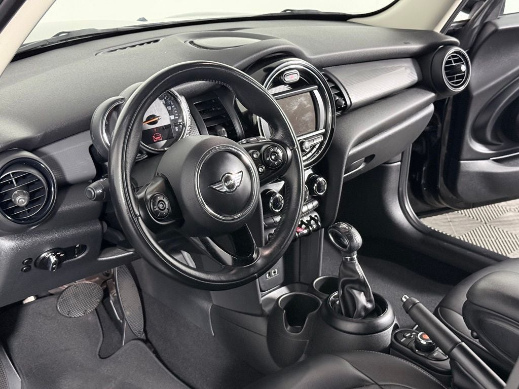2017 MINI Cooper Base