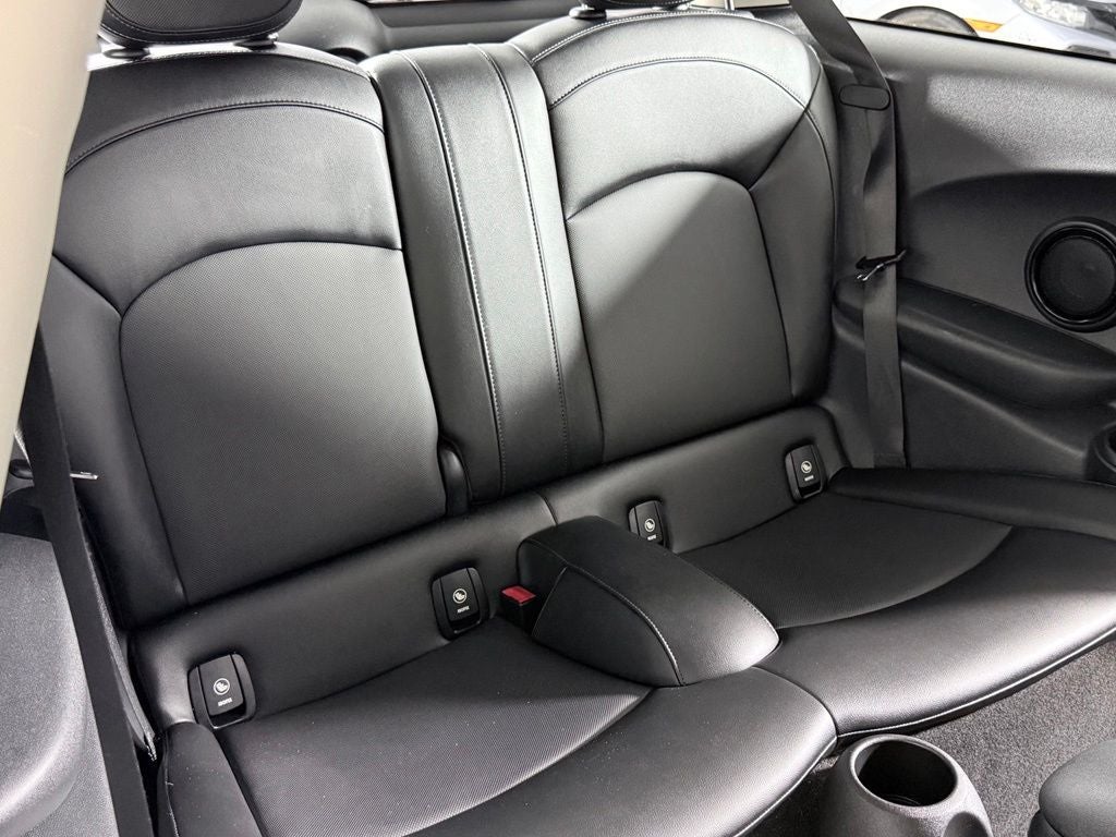 2017 MINI Cooper Base
