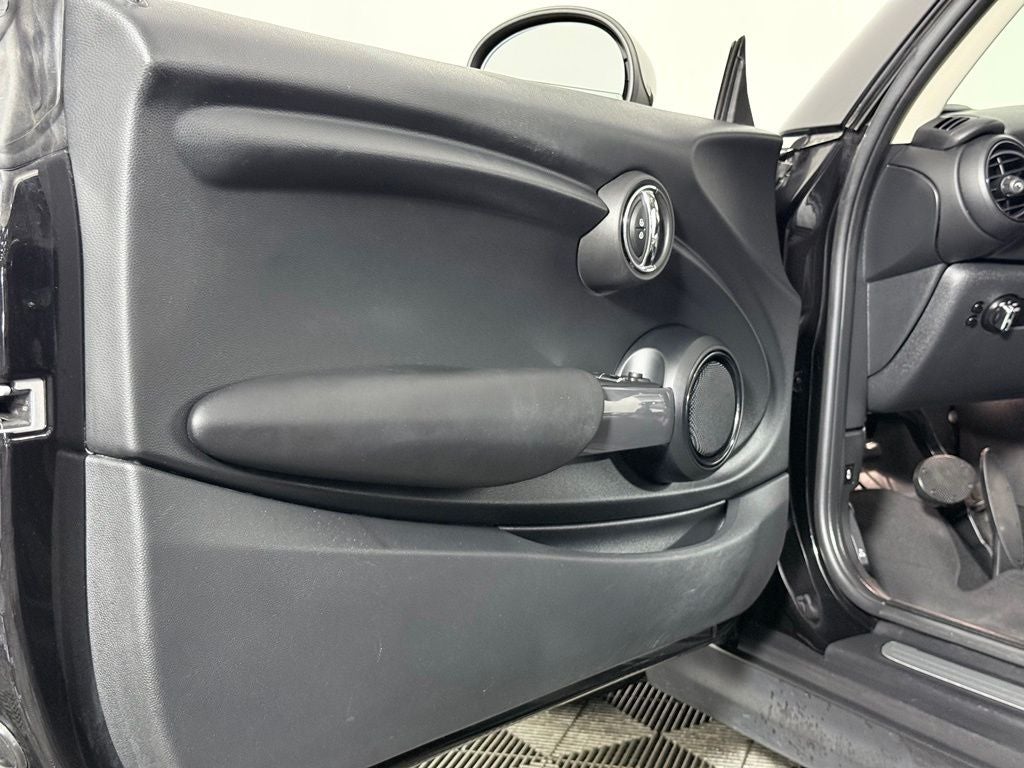 2017 MINI Cooper Base